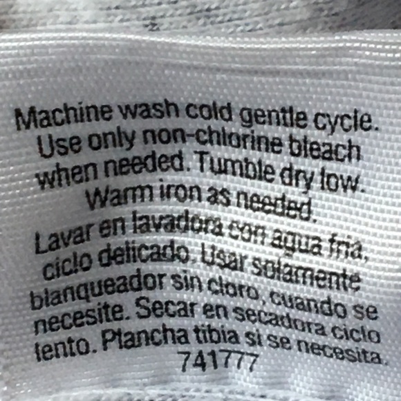 ST.John’s Bay Tee . - Picture 5 of 5